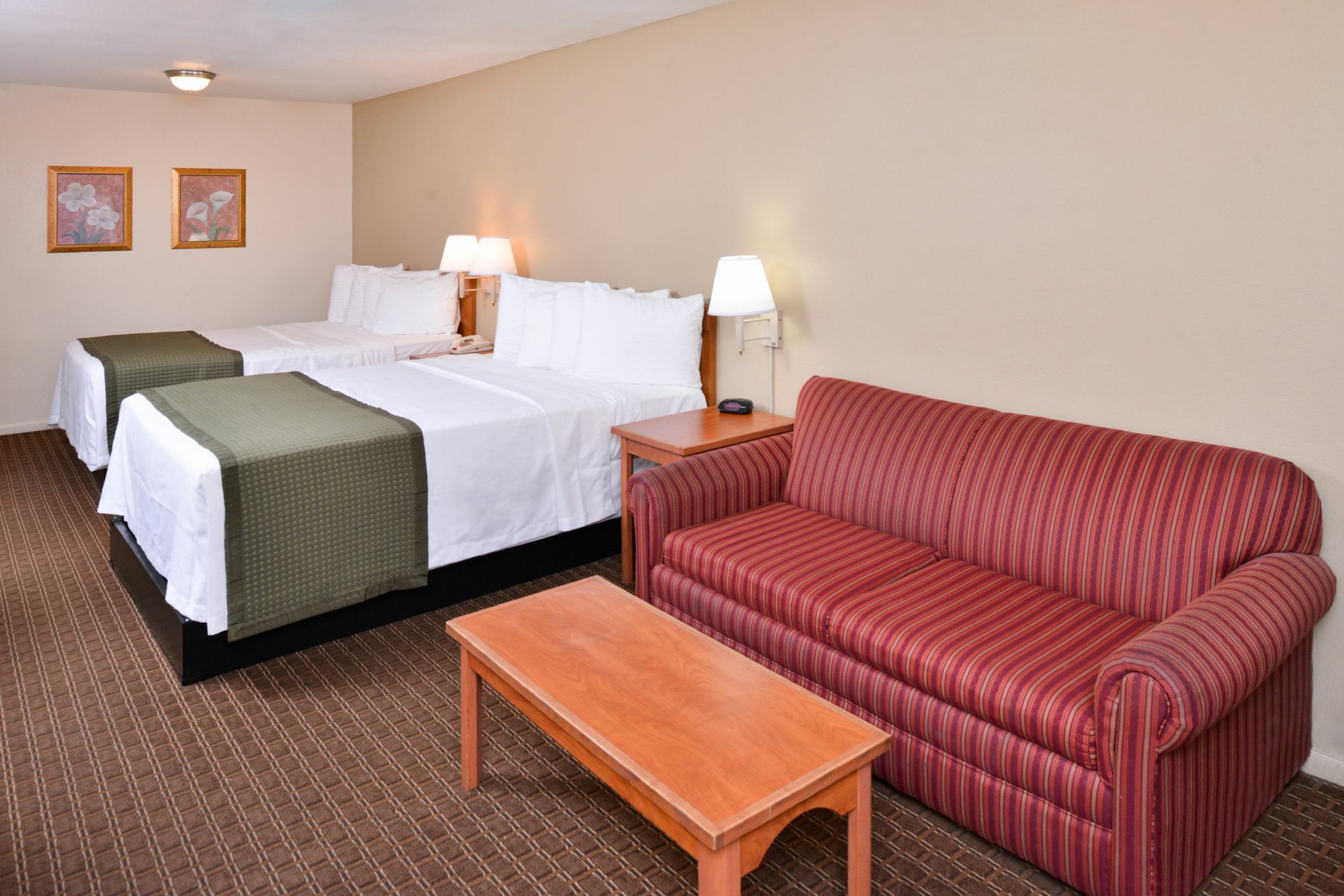 Travelodge By Wyndham Eugene Downtown/University Of Oregon Esterno foto