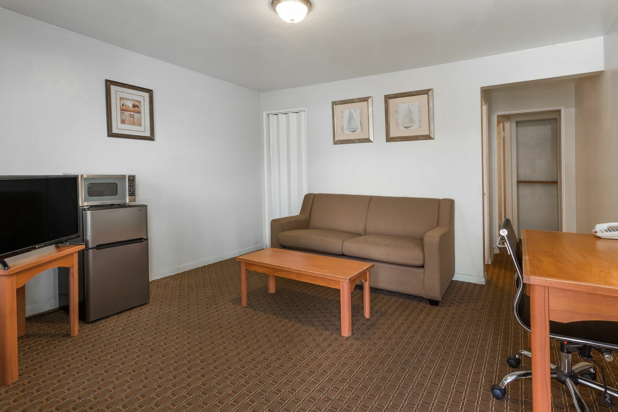 Travelodge By Wyndham Eugene Downtown/University Of Oregon Esterno foto